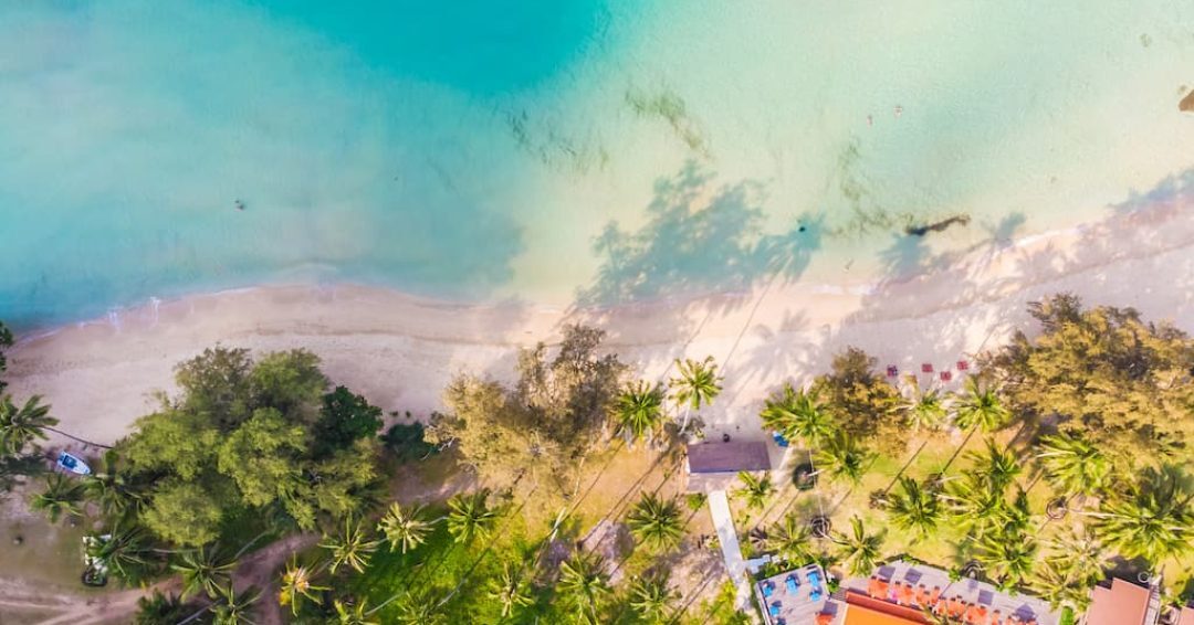 Remote Site Luxury Architecture: How to Handle Power, Water, Access, and Team Logistics